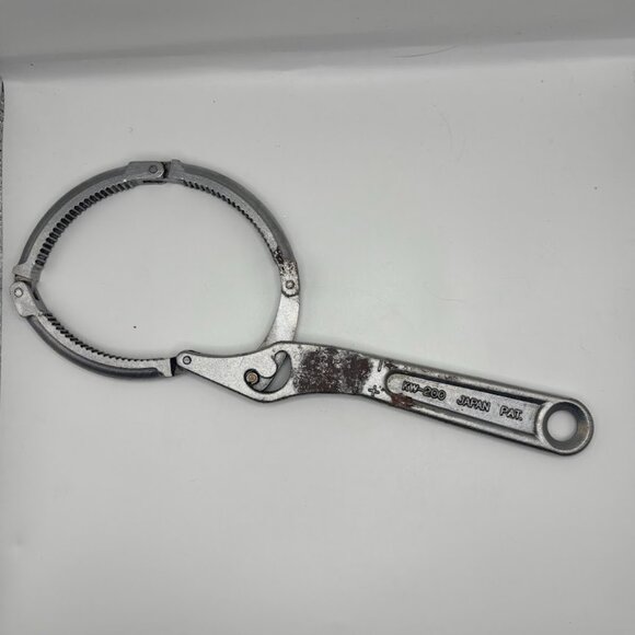 3.Peaks Three Peaks Adjustable Oil Filter Wrench KW-200 Made in Japan - Picture 4 of 5